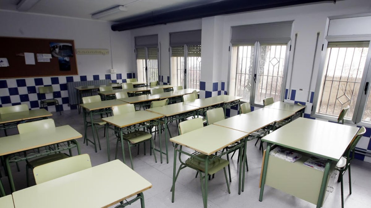 La preinscripció del curs escolar no inclou una casella per al castellà