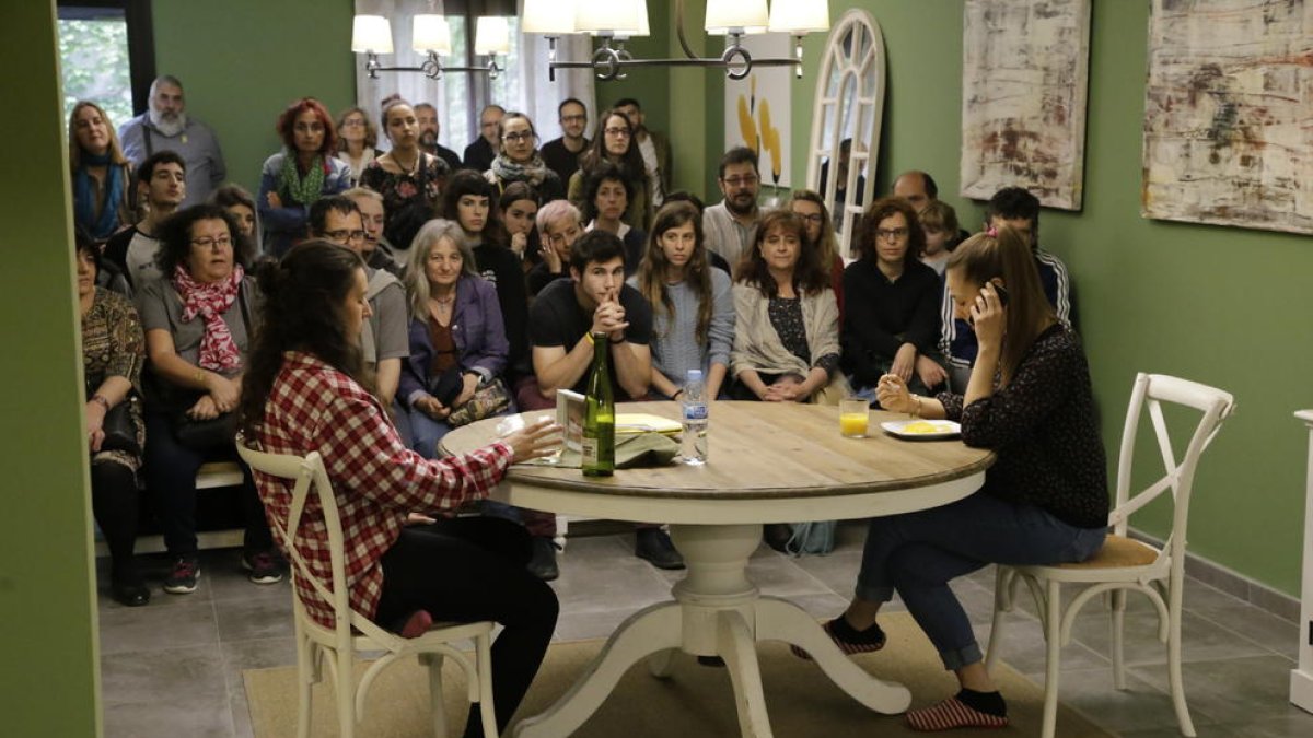 Espectacle de microteatre el mes passat a La Saleta de Lleida, a càrrec de la Cia. Apropet.