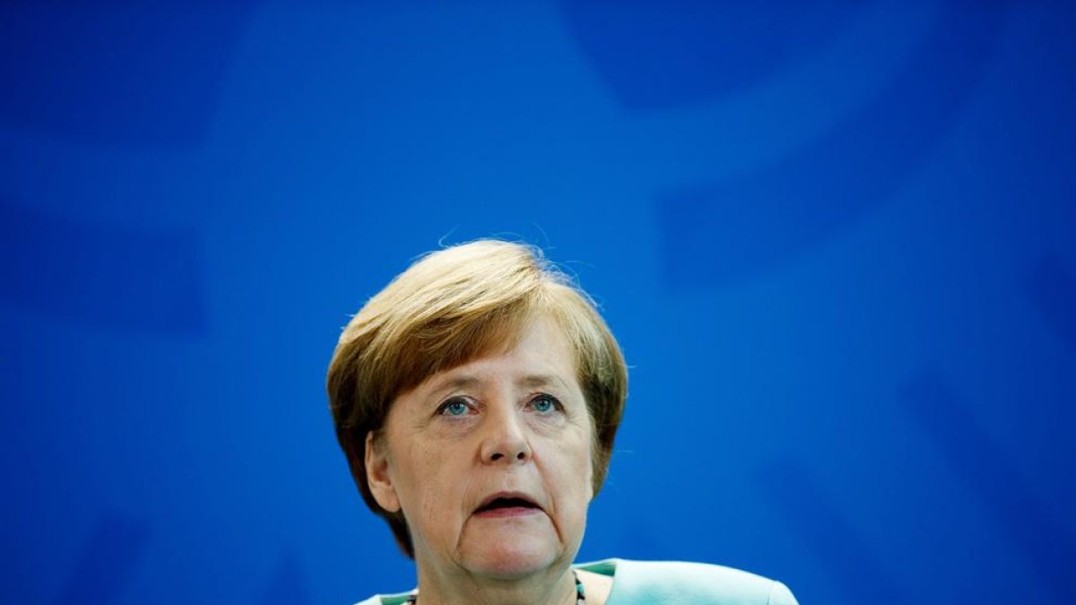El Govern d’Angela Merkel està en mans de les bases de l’SPD.