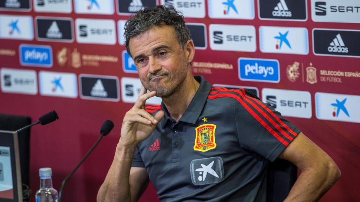 Luis Enrique, durant la seua compareixença d’ahir, en la qual va donar la llista de convocats.