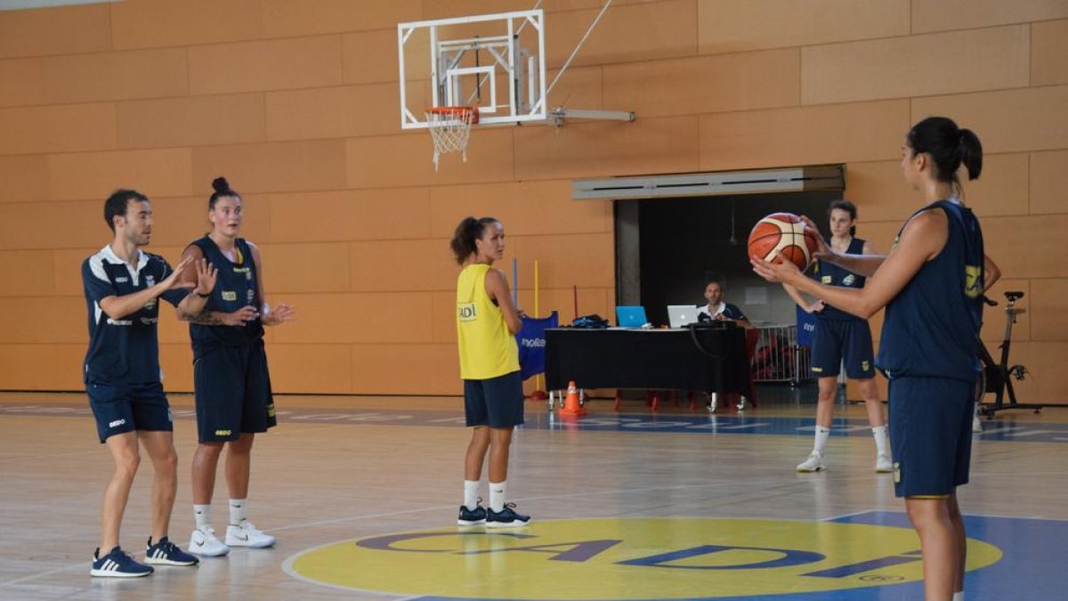 Primera doble sesión para las jugadoras del Cadí La Seu