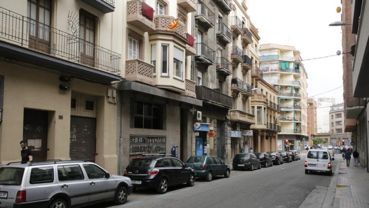 El carrer Comtes d’Urgell, entre Anselm Clavé i Príncep de Viana.