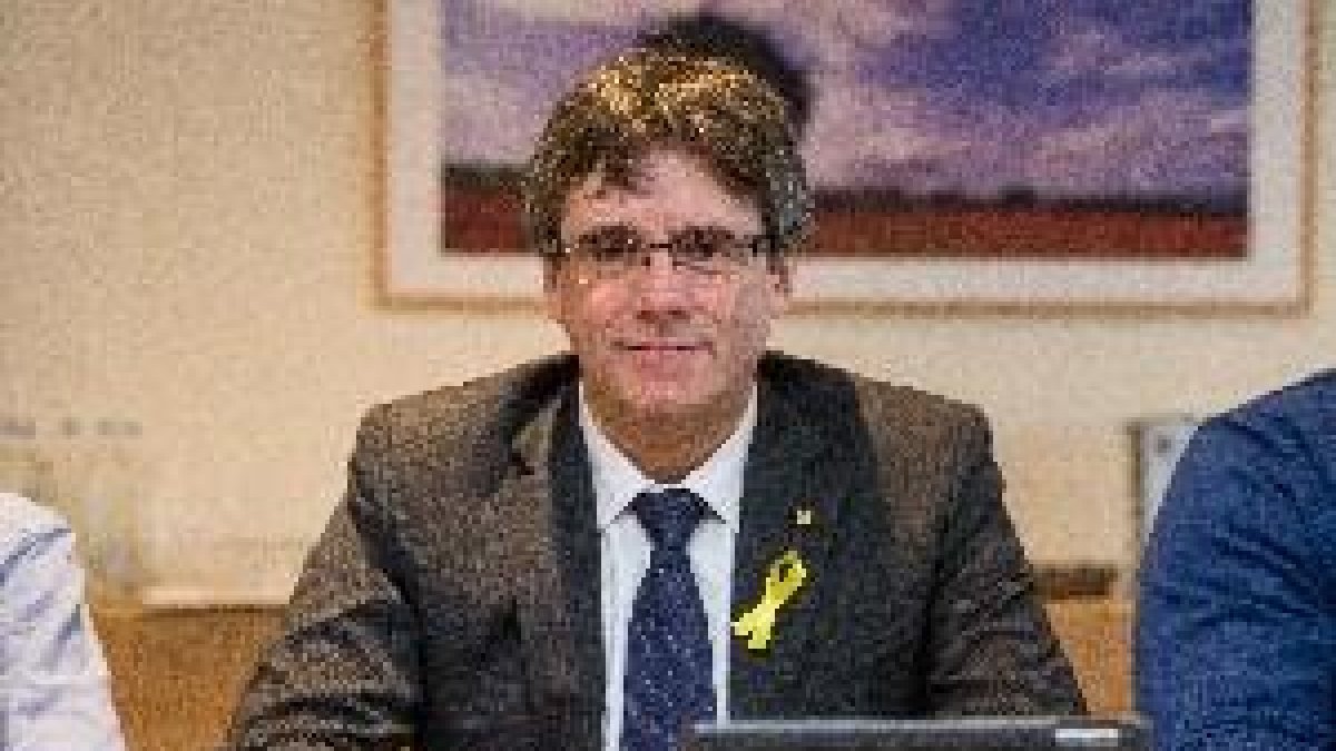 Puigdemont pide exigir al Estado que atienda a la ONU y avale investir a Sànchez