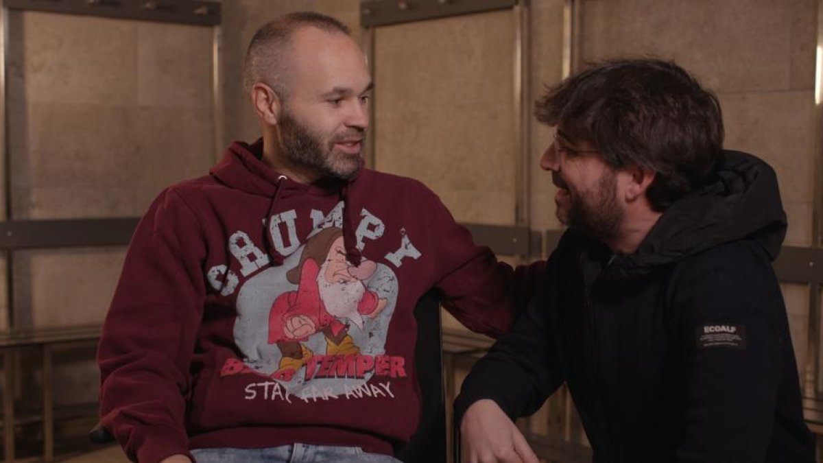 El futbolista Andrés Iniesta conversa amb Jordi Évole.