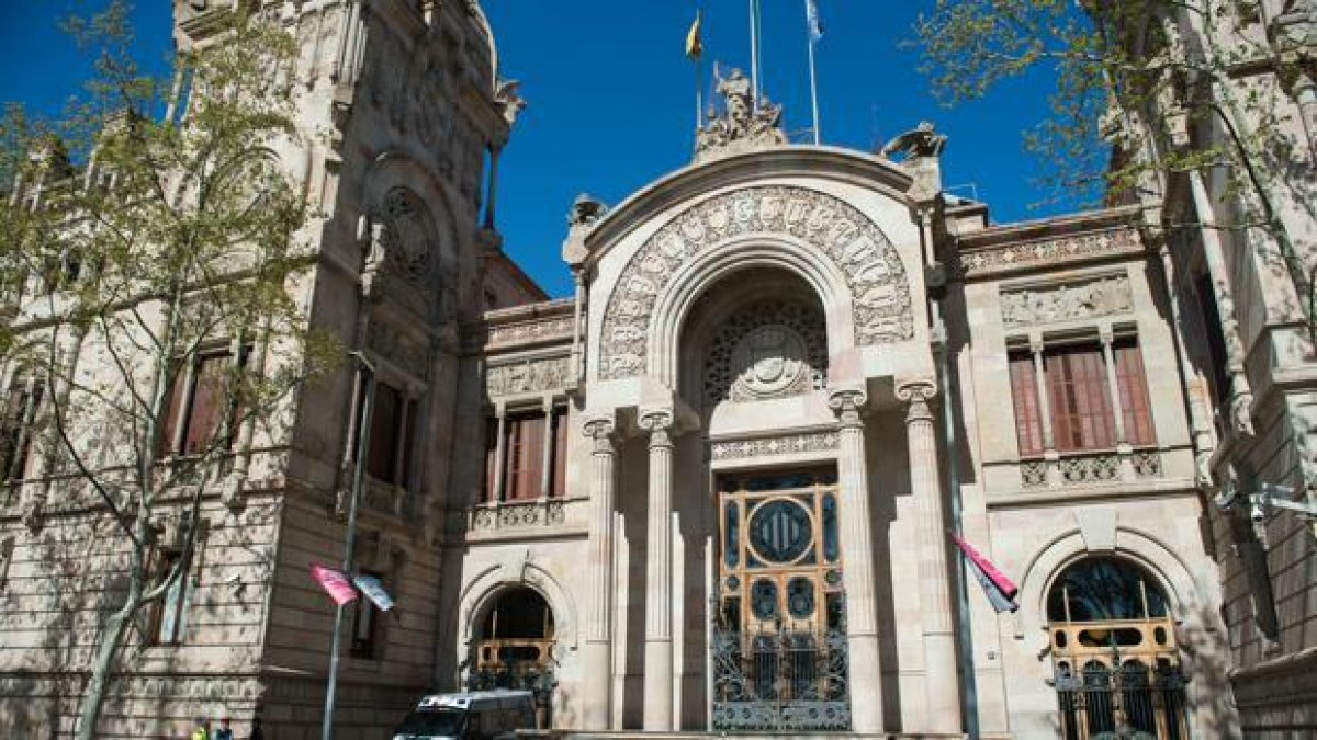 Vista de la fachada de la sede del Tribunal Superior de Justicia de Catalunya, en Barcelona.