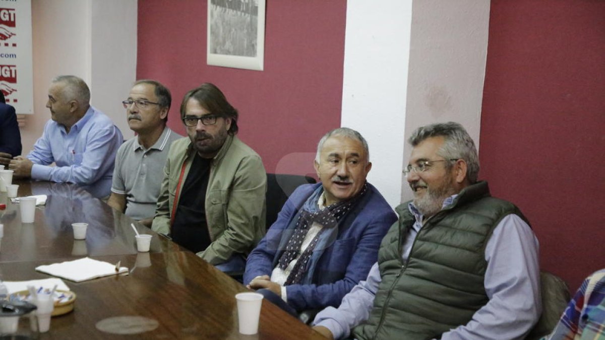UGT demana a tots els partits que van votar Sánchez que recolzin els pressupostos generals