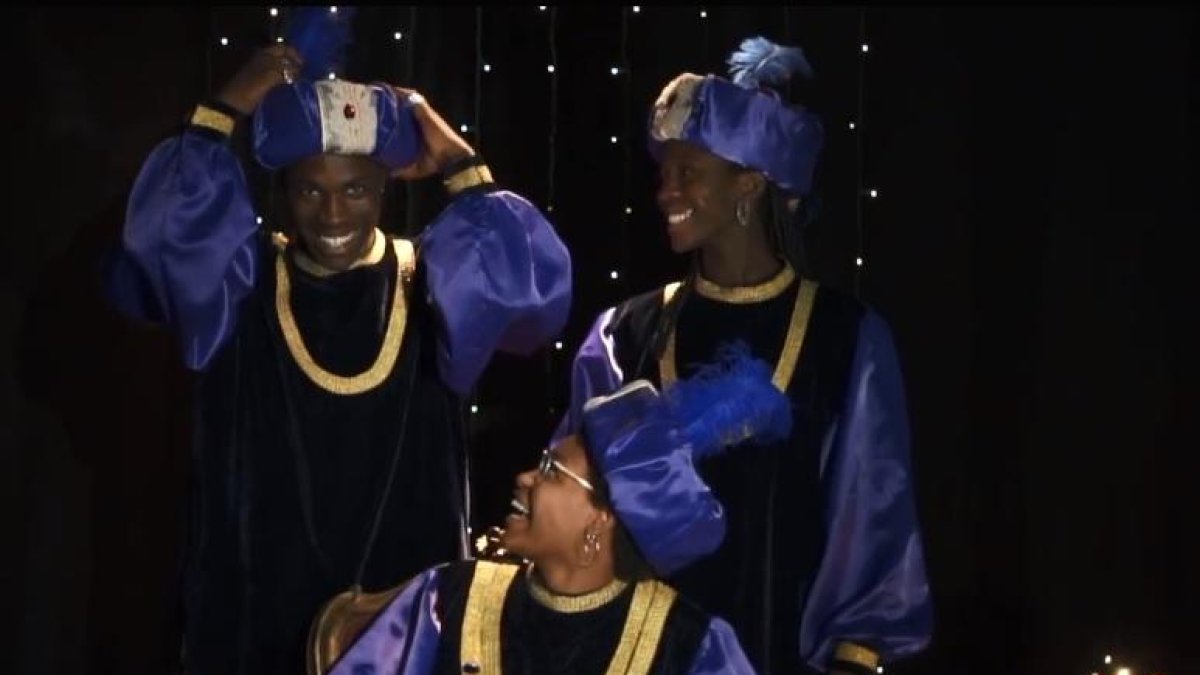 Algunos de los pajes que participan en la campaña reivindicativa.