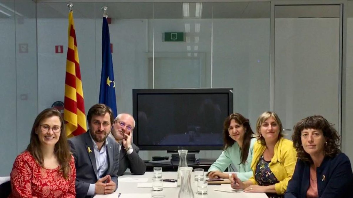 Traspàs de carteres dels consellers a Bélgica.