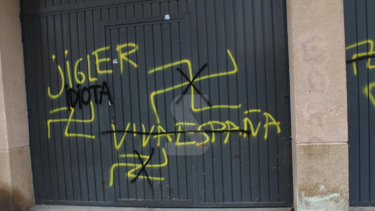 Les pintades, al carrer Boqué, van aparèixer ahir.