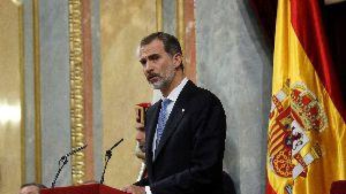 Felip VI diu que el seu pare va impulsar la democràcia