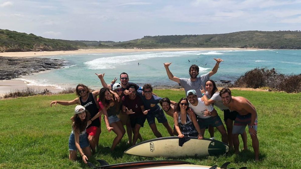 Una ajuda per travessar el bassal