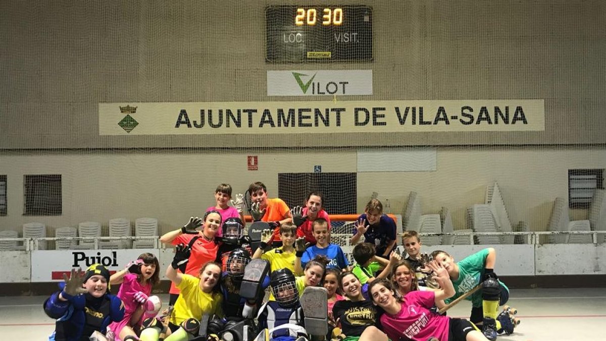 Las jugadoras del Vila-sana, tras el último entrenamiento que hicieron la pasada temporada.