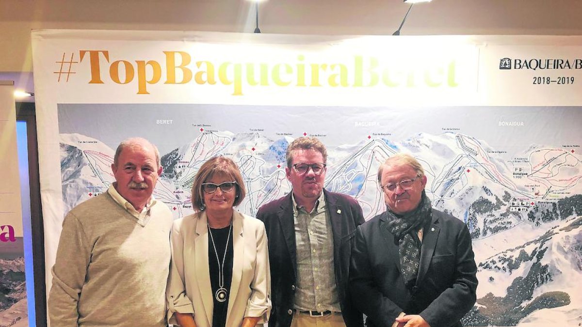 Imatge d’Ubeira (segon per la dreta) a la presentació de la temporada ahir a Lleida.