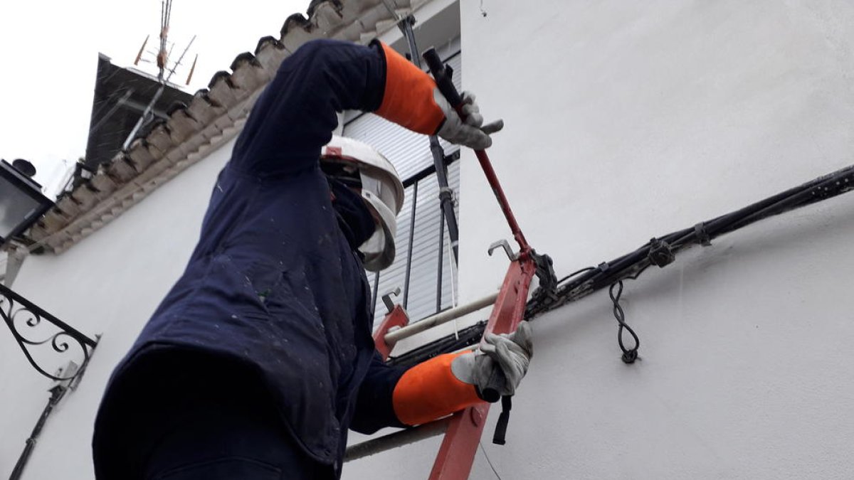 Catalunya registra la meitat dels casos de frau elèctric detectats per Endesa a l'Estat