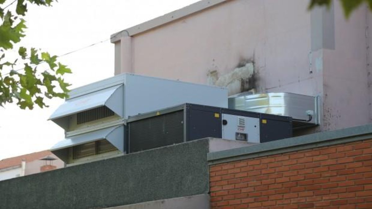 El nou sistema de climatització del cine de Mequinensa.