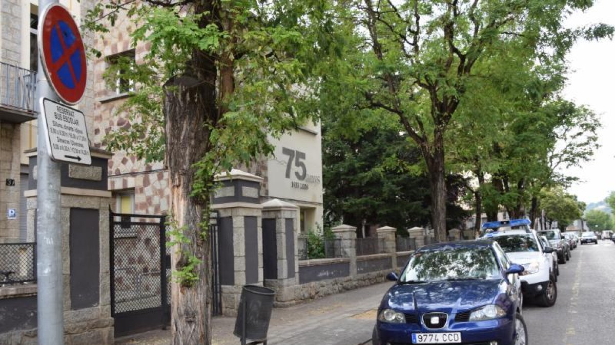 La actuación principal será la ampliación de la acera del instituto.