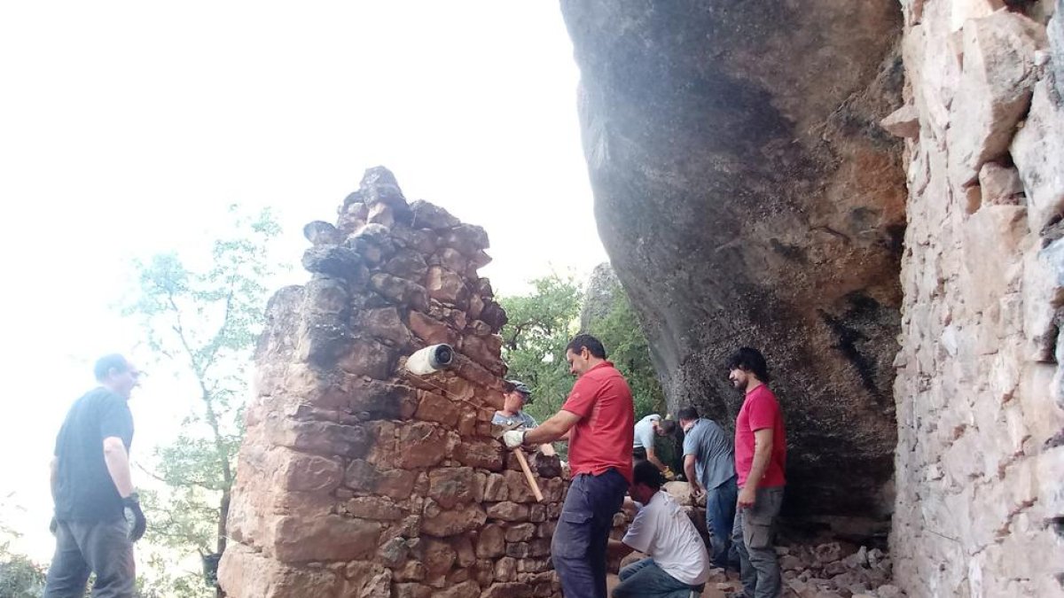 Participantes en el curso para recuperar estas edificaciones.