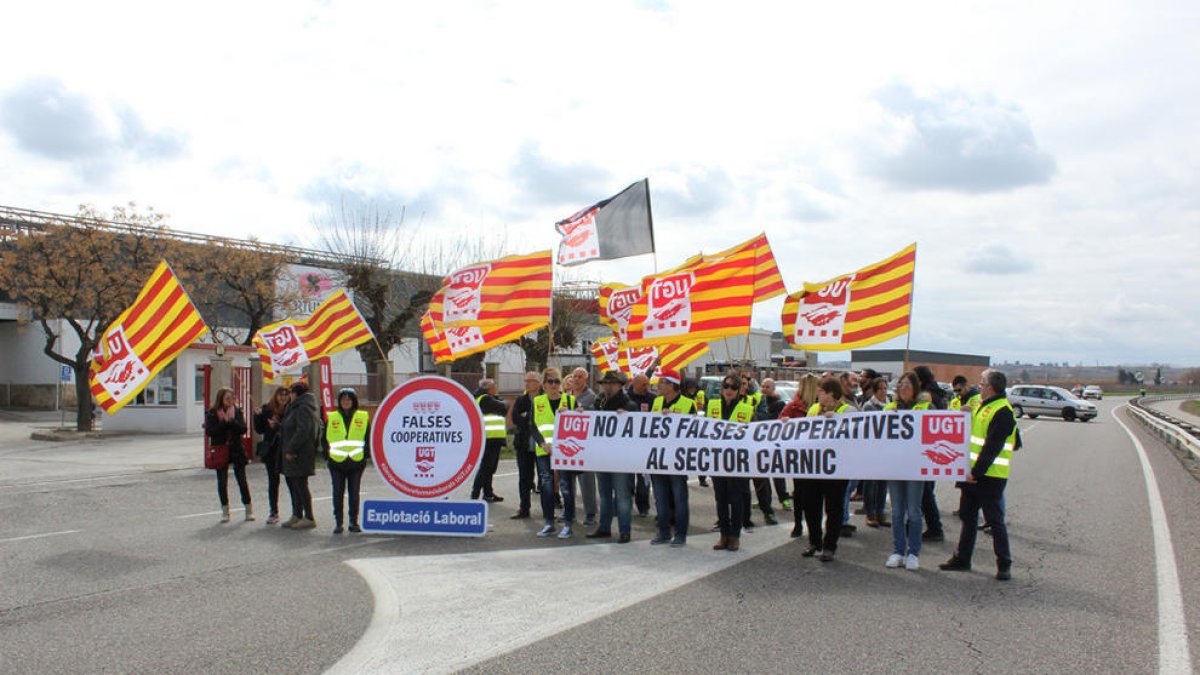 La UGT de Lleida denuncia dos