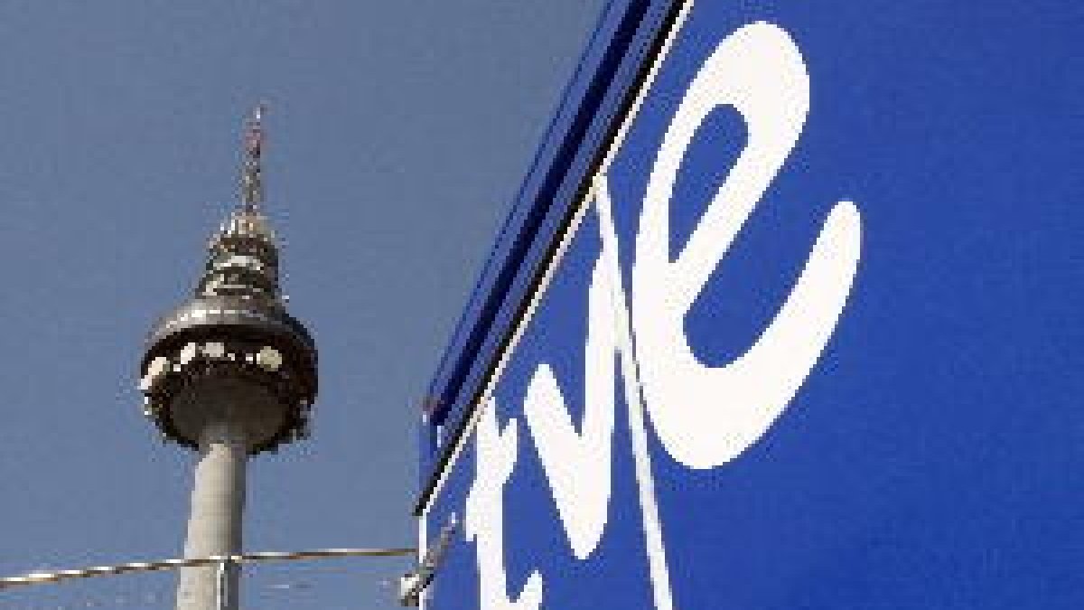 Los trabajadores de RTVE siguen de negro porque de momento 