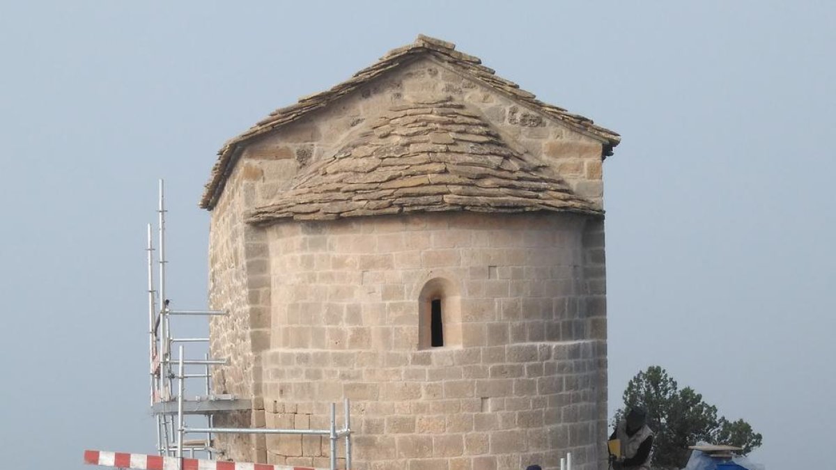 Els últims treballs que es realitzen a l’ermita.