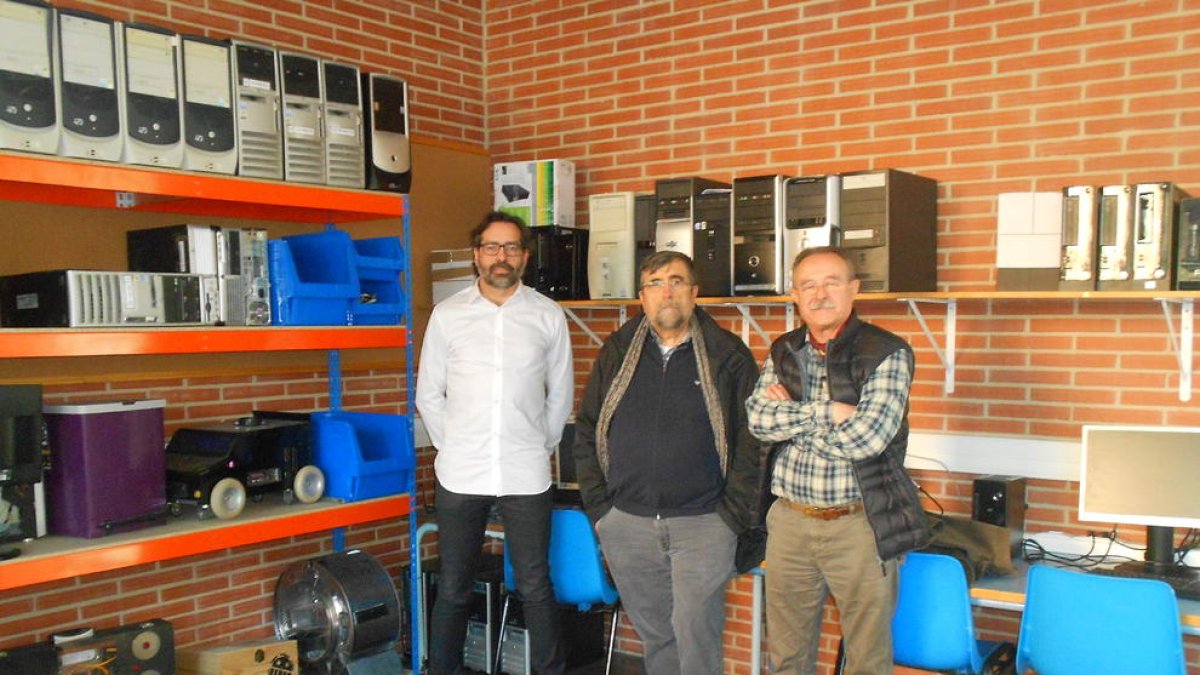 Responsables de la Caparrella y de la Fundació Banc de Recursos.