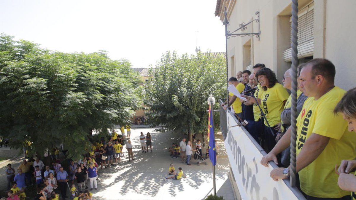 La consellera d’Agricultura, Teresa Jordà, va obrir ahir les festes de Seròs amb la lectura del pregó.