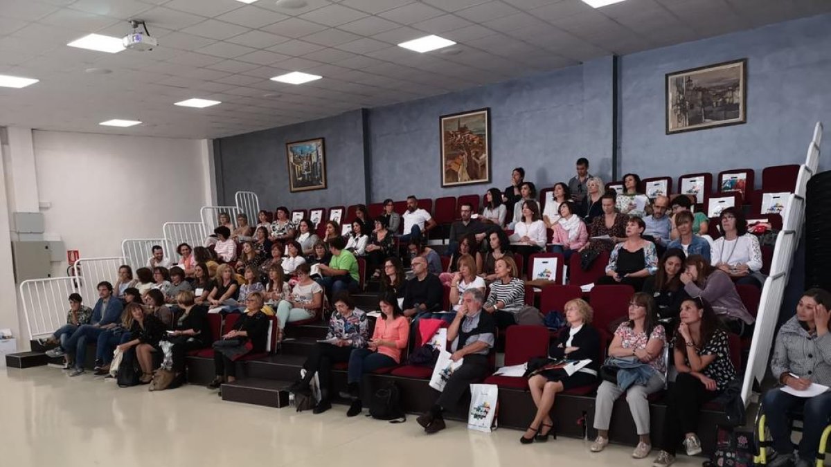Vista del público en la jornada celebrada ayer.