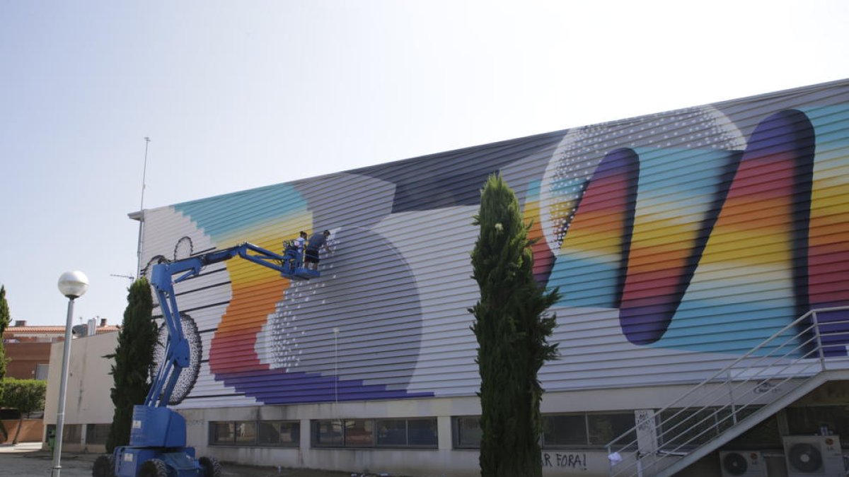 Torrefarrera ja llueix nous grafitis en el segon Street Art Festival