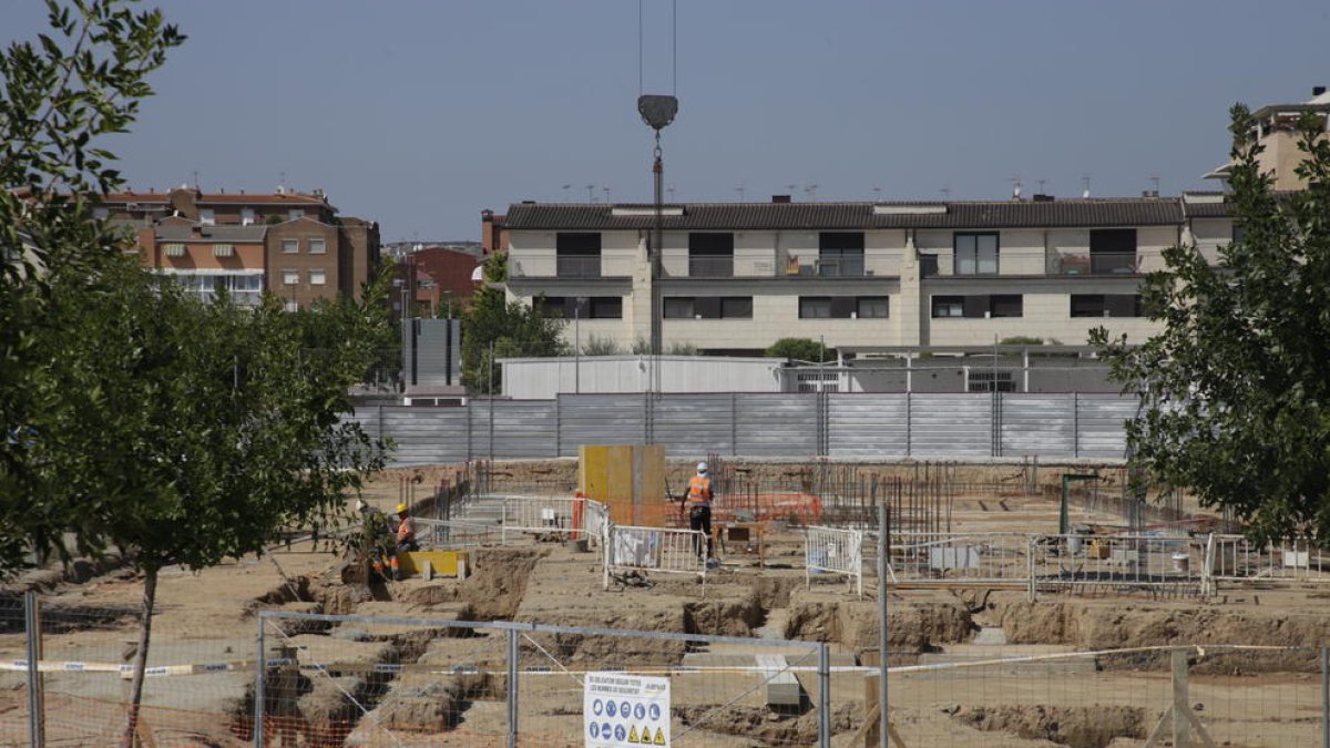 Les obres de construcció de l’institut de Torrefarrera.