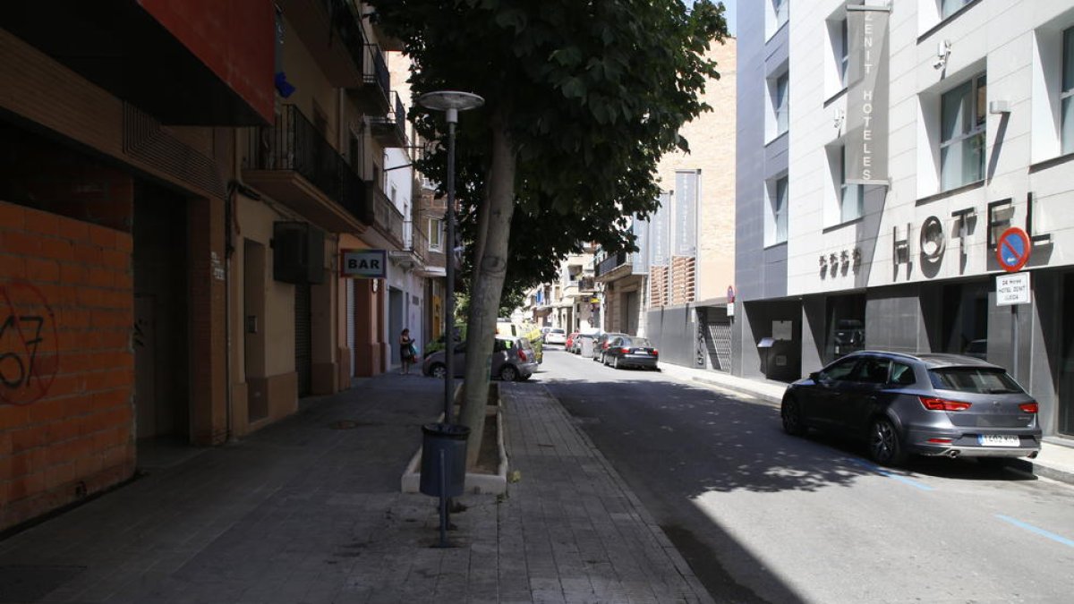 Vista panorámica de Rambla Ferran, que ahora es una arteria principal de tráfico, pero que está desaprovechada en cuanto a su uso social.