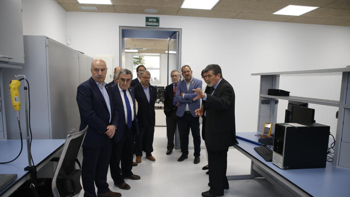 Ros visitó ayer las nuevas instalaciones de Eurecat en Gardeny.