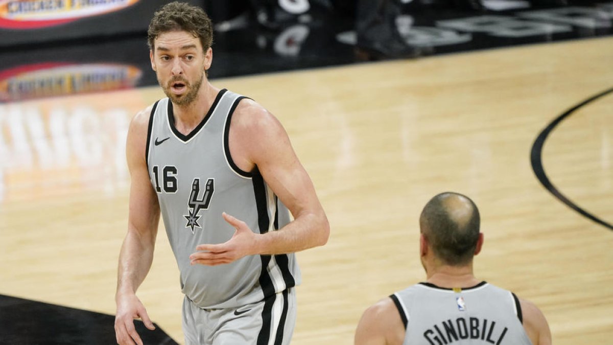 Pau Gasol, durant un partit amb els Spurs.