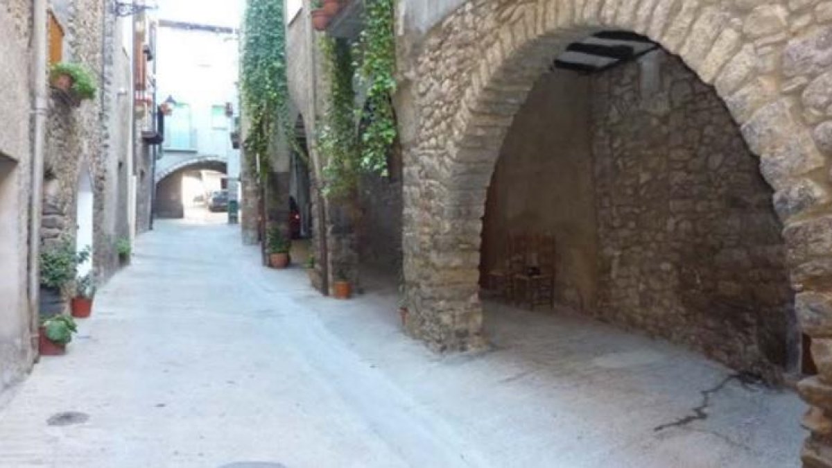 Aspecto actual de la calle Sant Pere de Salàs de Pallars.