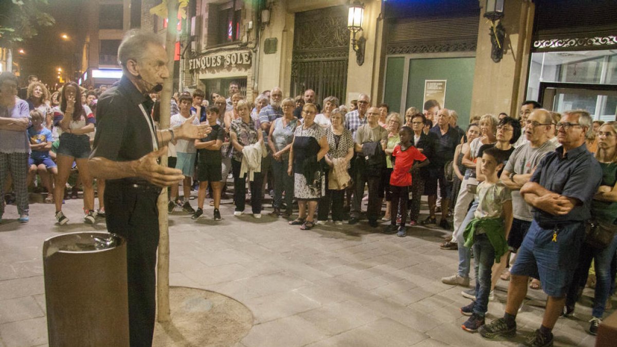 El guia Armand Forcat va revelar els detalls de les vuit fonts que es van construir el 1864 a Cervera.