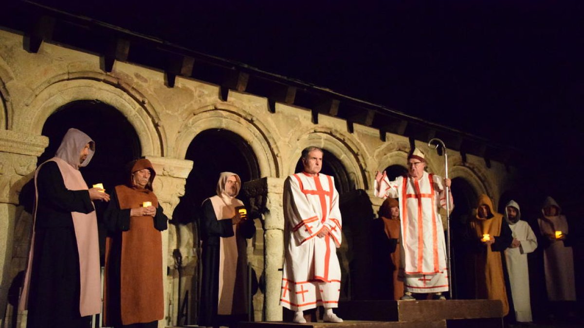 Les representacions van tenir lloc a l’aire lliure als claustres de la Catedral de la Seu d’Urgell.