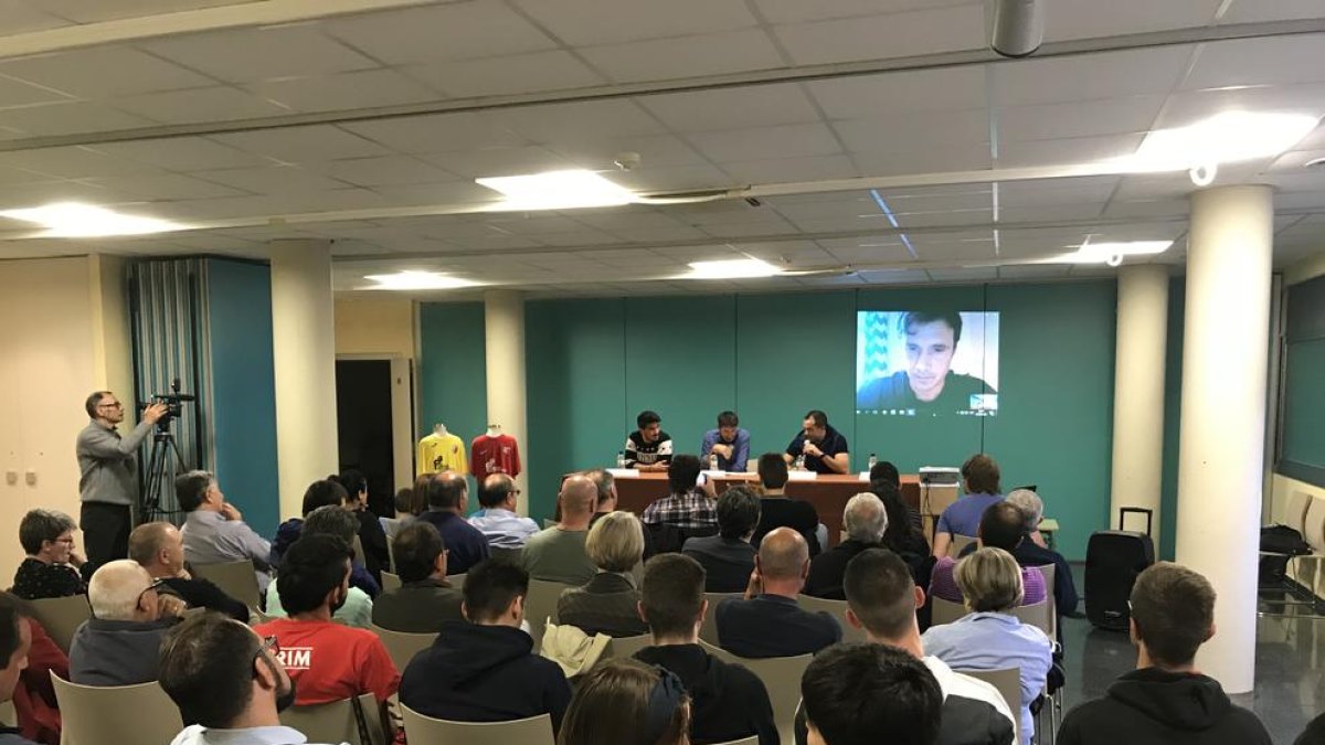 Mesa redonda por los 100 años del Juneda