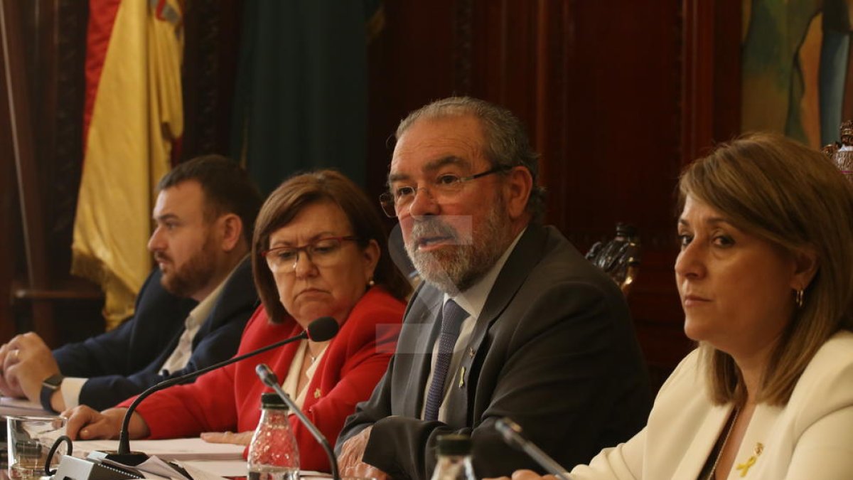 Reñé defensa l'”honestedat 