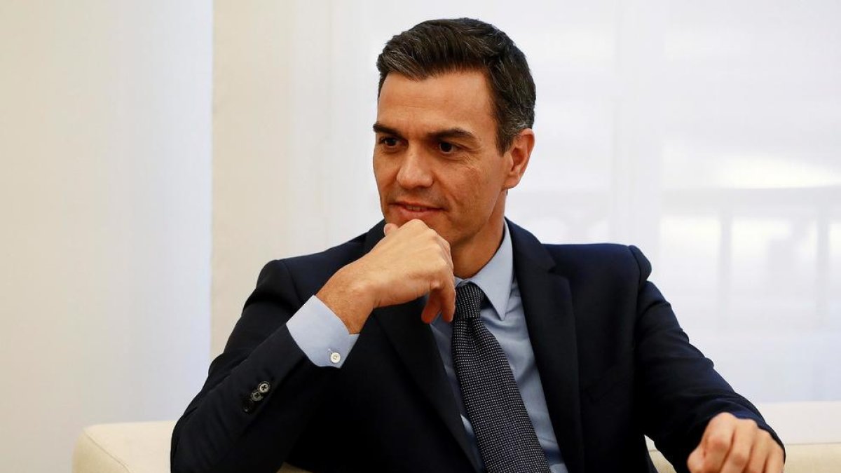 Sánchez rebutja comparèixer al Senat per aclarir la seua tesi doctoral