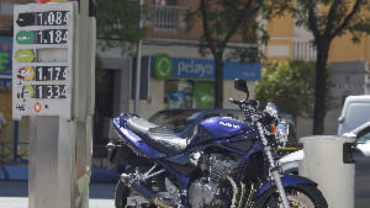 La gasolina y el gasóleo, en sus niveles más altos desde 2015