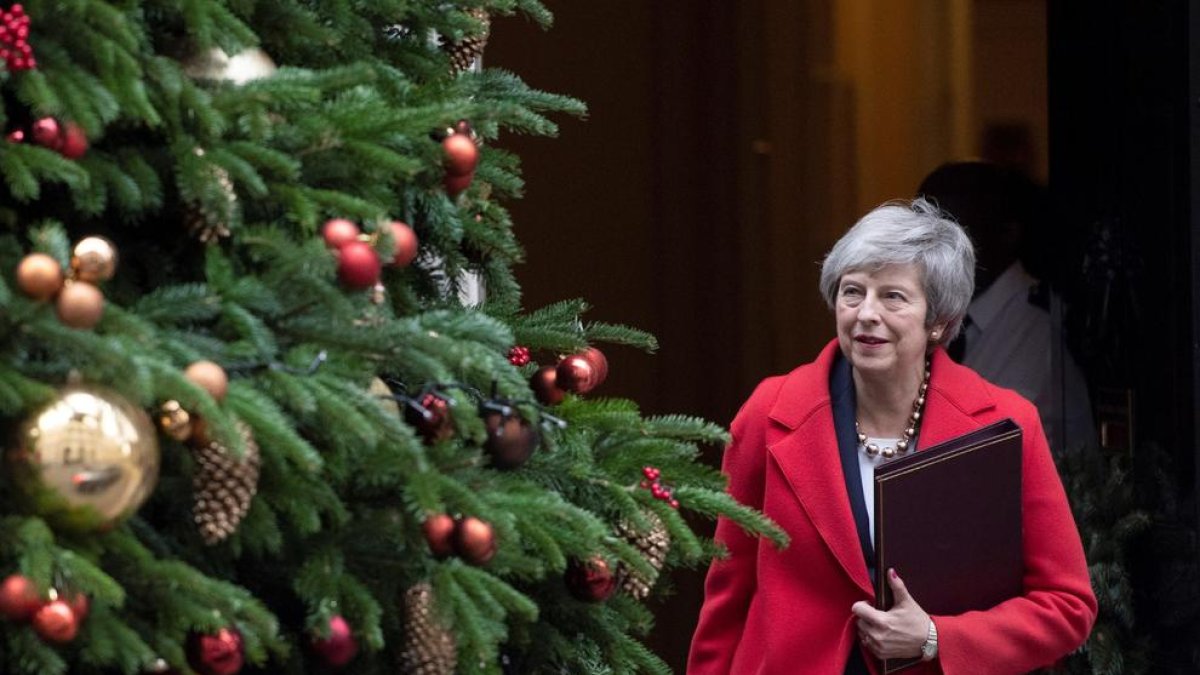 May retardarà la votació del 'brexit', segons la BBC