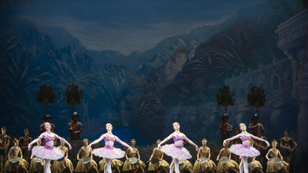 El Royal Ballet de Londres, a l’espectacle de dansa clàssica ‘La Bayadère’.