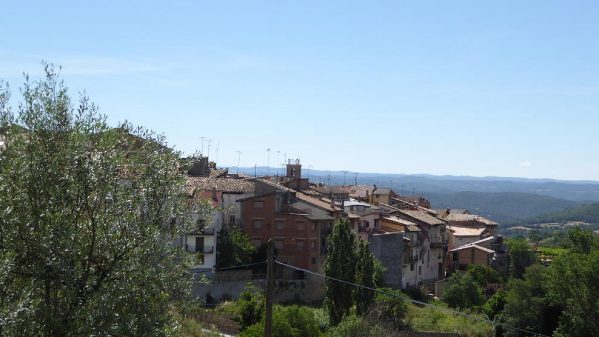 Vista de la localitat de Peramola.