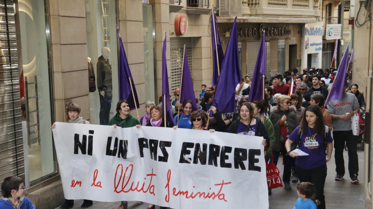Imagen de archivo de un acto del 8 de marzo, Día Internacional de las Mujeres, en Lleida.