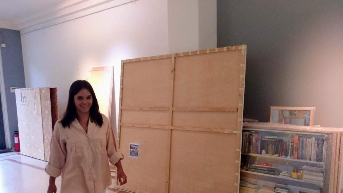 La galería madrileña comenzó el lunes a montar la muestra de Ureña, que abrirá hasta el 13 de octubre.
