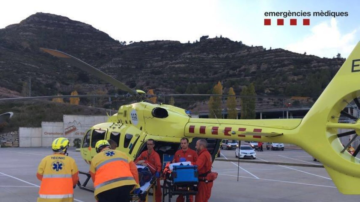 Ferit crític en un xoc entre un turisme i una furgoneta a Clariana de Cardener