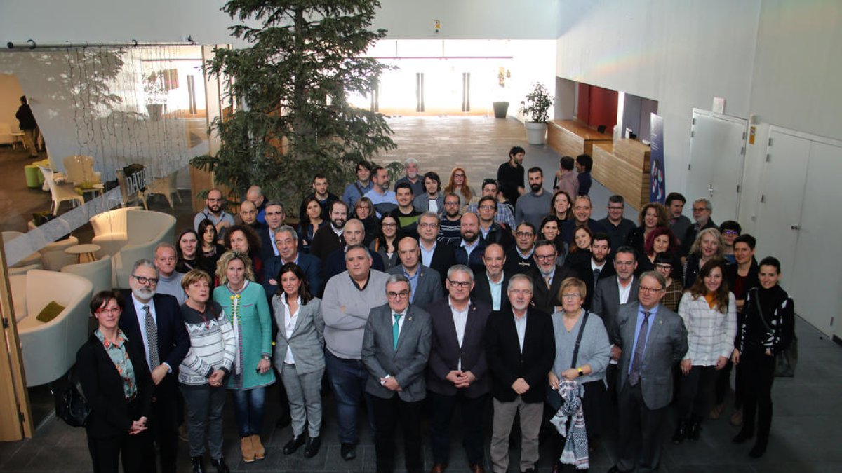 La Paeria ofreció una comida de año nuevo en la Llotja a los medios de comunicación.