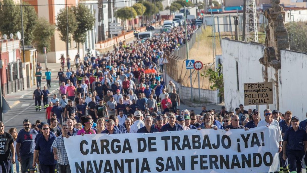 Treballadors de Navantia manifestant-se ahir a Cadis.