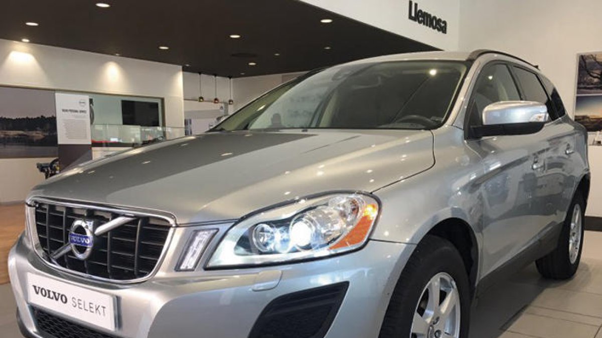 Volvo XC60 2.4 D5 AWD Auto Momentum