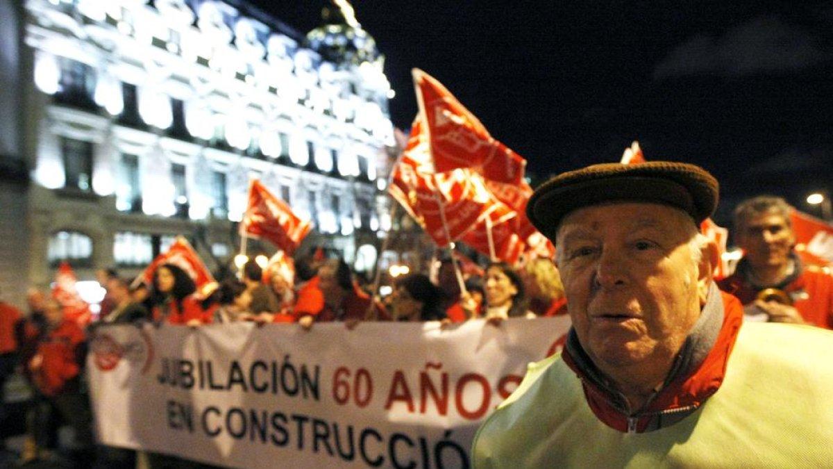 Imagen de archivo de una manifestación en favor de los derechos de jubilación en la construcción.