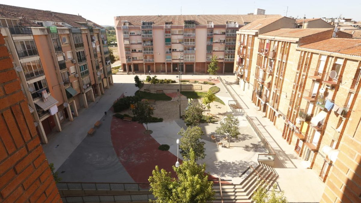 Vista panorámica de la plaza Balàfia.